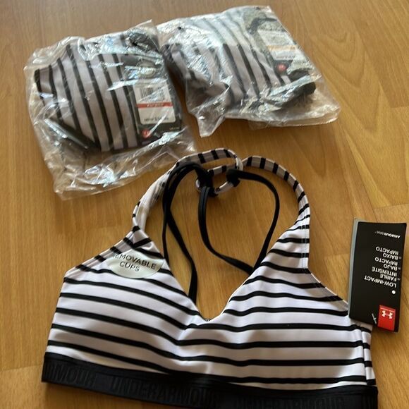 UNDER Armour Strappy Bra - Picture 9 of 9
